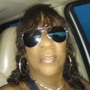 Meet your Posher, Lenise